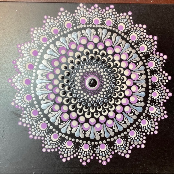 Mandala dotting art. Recycled picture frame with Stand, painted on the glass. - Picture 4 of 6